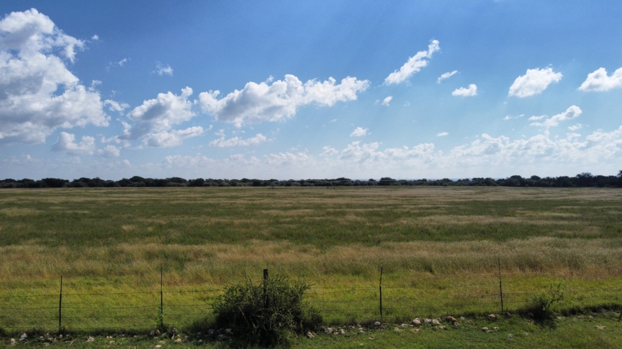 4 Bedroom Property for Sale in Jan Kempdorp Rural Northern Cape